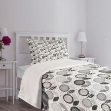 Abstract Blossoms Monochrome Bedspread Set