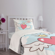 Flying Hearts and Crown Bedspread Set