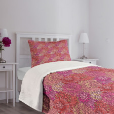 Feminine Blooming Petals Bedspread Set