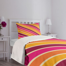 Angled Retro Style Lines Bedspread Set