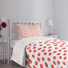 Red Kisses Imprint Bedspread Set