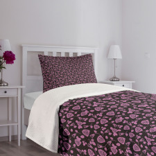 Rose Romance on Dark Backdrop Bedspread Set