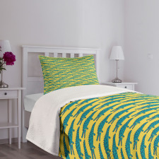 Repetitive Crocodile Pattern Bedspread Set