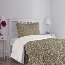 Nostalgic Curlicue Floral Bedspread Set