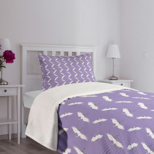 Flying Bird with Open Wings Bedspread Set