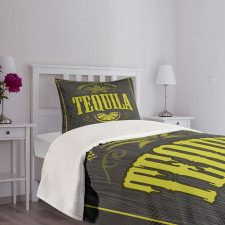 Vintage Alcohol Themed Text Bedspread Set