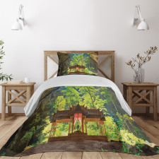 Latent Pavillion Cliff Bedspread Set