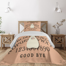 Magnifying Glass Bedspread Set