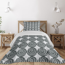 Flush-seamed Circles Bedspread Set