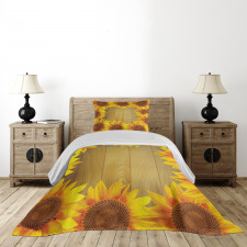 Flower Frame Circle Bedspread Set