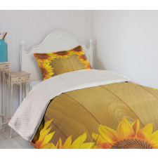 Flower Frame Circle Bedspread Set