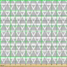 Geometrik Parça Kumaş Üçgen Şekillerinin Dizilmesinden Model