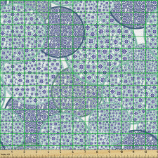 Geometrik Parça Kumaş Daire İçine Çizilmiş Çiçeklerden Oluşan