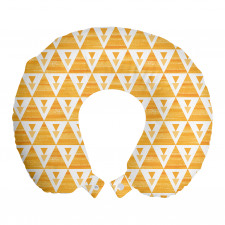 Geometrik Boyun Yastığı Kirli Fon Üzerinde Sarı Beyaz Üçgenler