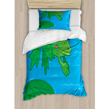 Diving Animal from a Leaf Duvet Cover Set