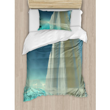 Graphic Frigid by the Sea Duvet Cover Set