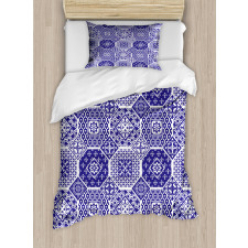 Rhythmic Flowers Motifs Duvet Cover Set