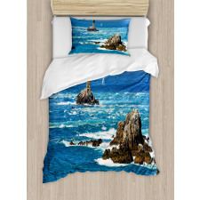 Daytime Wavy Rocky Sea Duvet Cover Set