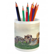 Digital Animals on Grass Pencil Pen Holder