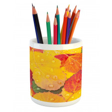 Close Shot Raindrops Pencil Pen Holder