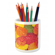 Close Shot Raindrops Pencil Pen Holder