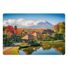 Farmhouses and Mount Hill Pet Mat