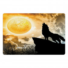 Howling Animal Silhouette Hill Pet Mat