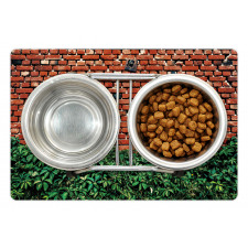 Wall with Green Leaves Pet Mat