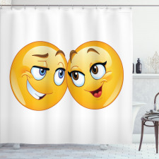 Emoji Duş Perdesi Birbirlerine Sevgiyle Bakan Yüz İfadeleri