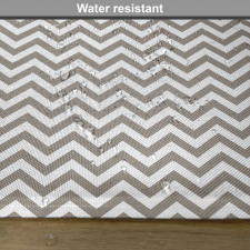 Grey and White Zig Zag Place Mats