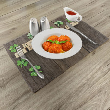 Paper Shamrocks Place Mats