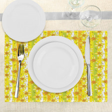 Narcissus Blossom Place Mats