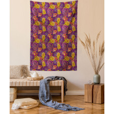 Oriental Curvy Paisley Tapestry