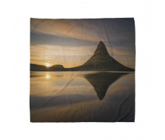 Yansıma Bandana Gün Batımında İzlanda Kirkjufell Manzarası