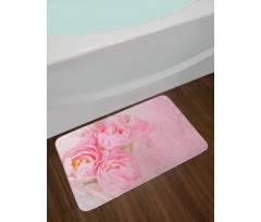 Grungy Tilt Flowers Bath Mat