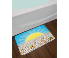 Daisies and Bees Bath Mat