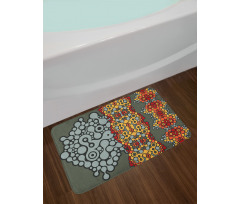 Grey Rounds in Border Bath Mat