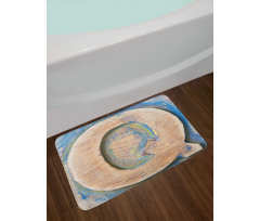 Q Uppercase Worn Wood Bath Mat