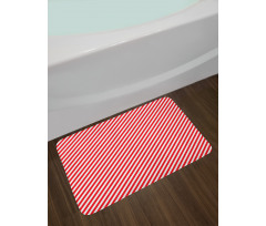 Diagonal Red Lines Bath Mat