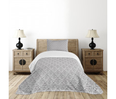 Hatched Curlicue Motif Bedspread Set