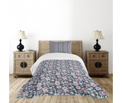 Garden Scene in Pastel Tones Bedspread Set