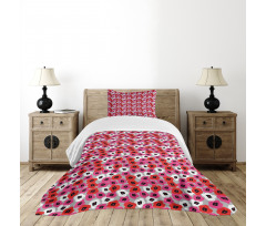 Flower Look Motif Bedspread Set