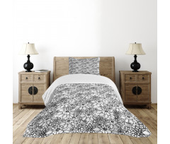 Monotone Graphical Bedspread Set