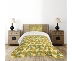 Graphical Flowers Bedspread Set