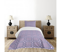 Flower Inspired Shapes Bedspread Set