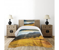 Mountain Grassland Sun Bedspread Set