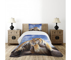 Tiger on Wood Wildlife Bedspread Set