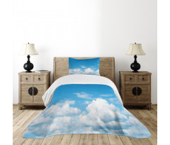 Cloudy Calming Scene Bedspread Set