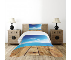 Seascape Cloudy Beach Bedspread Set