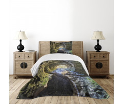 Buried River Bedspread Set